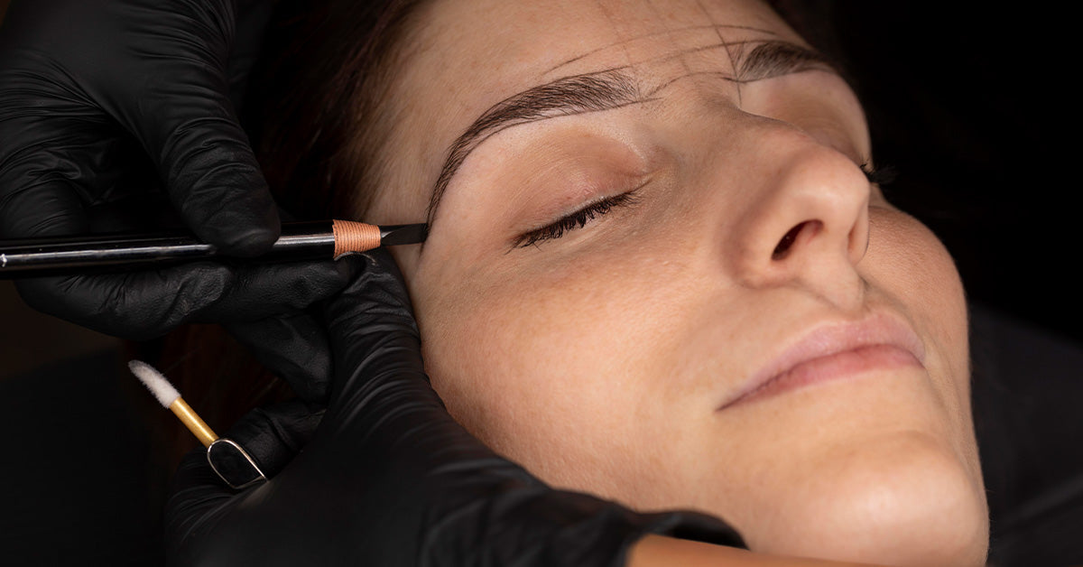 Eyebrow mapping pencils and tools for precise pre-draw and perfect brow symmetry in microblading and PMU procedures